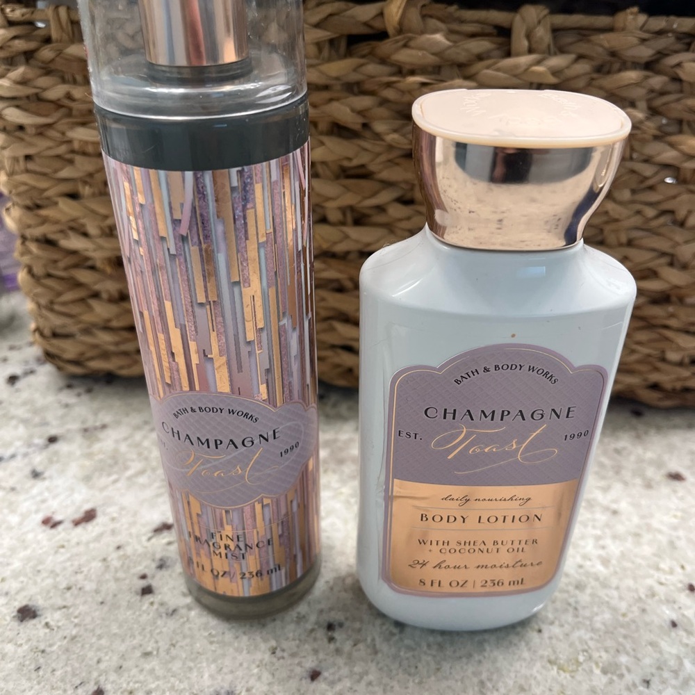 Bath & Body Works Champagne Toast Lotion and Mist - Purple and Cream